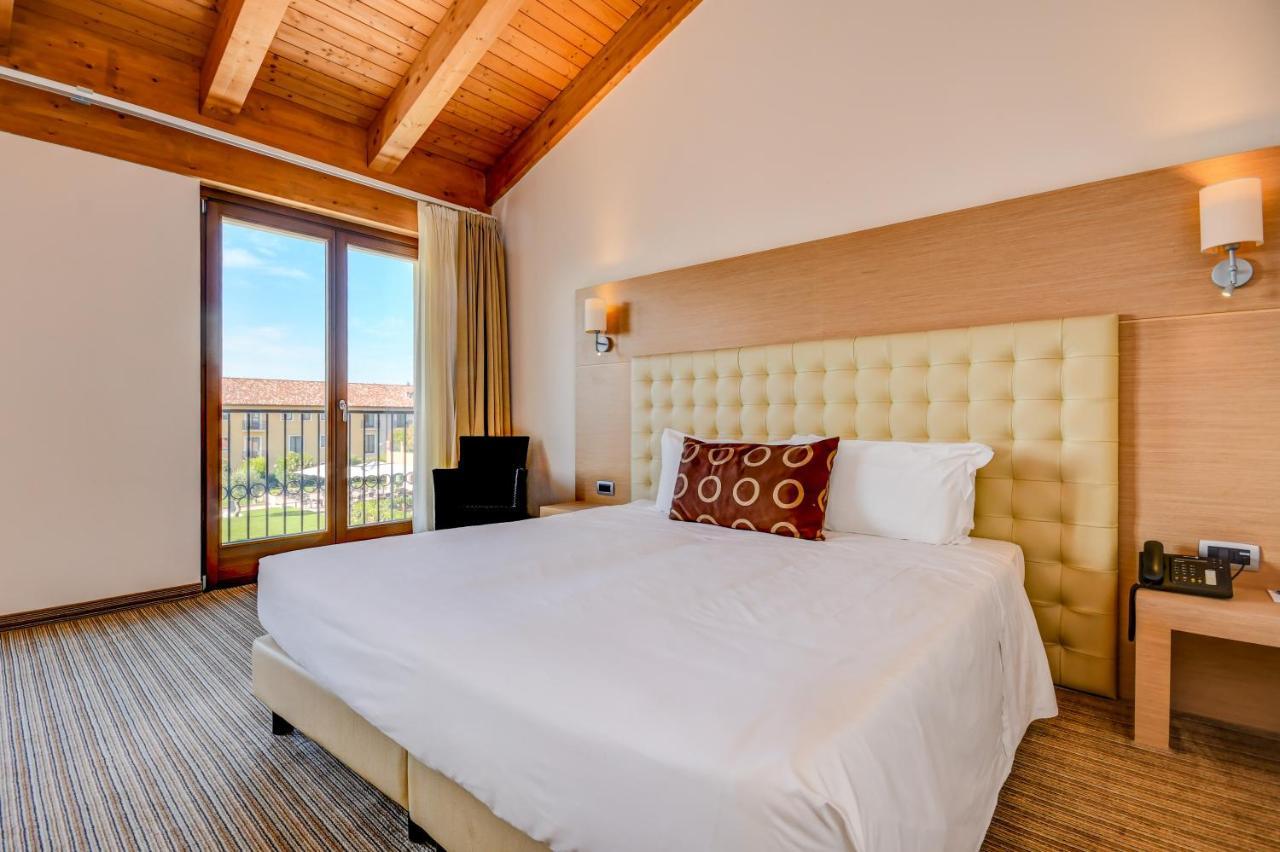 Th - Parchi Del Garda 4*
