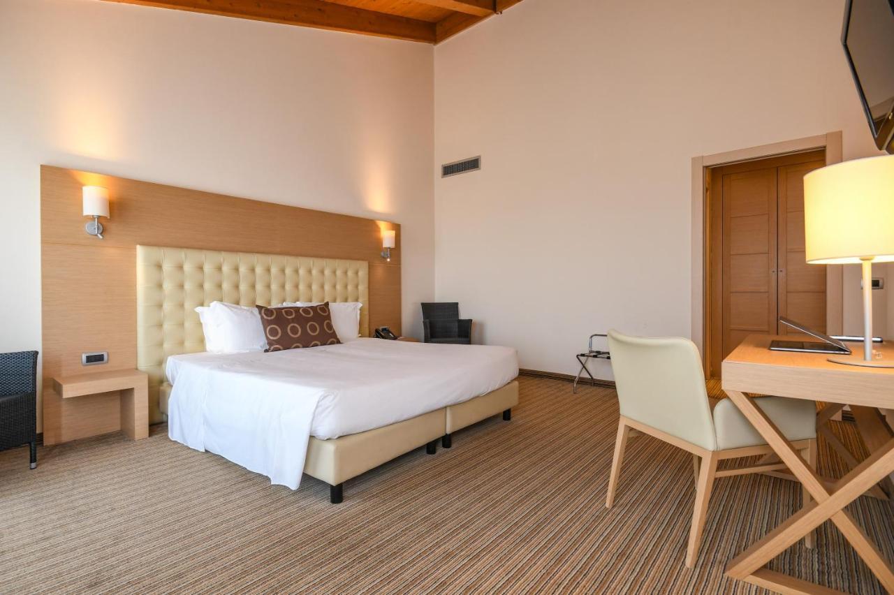 Hotel Th - Parchi Del Garda Lazise